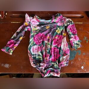 Posh peanut 6-12 month onesie